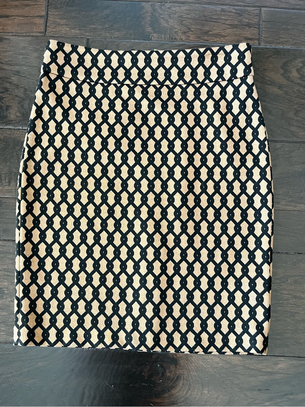 Vivienne Tam Beige Pencil Skirt with Black Geometric Lattice; Size 4